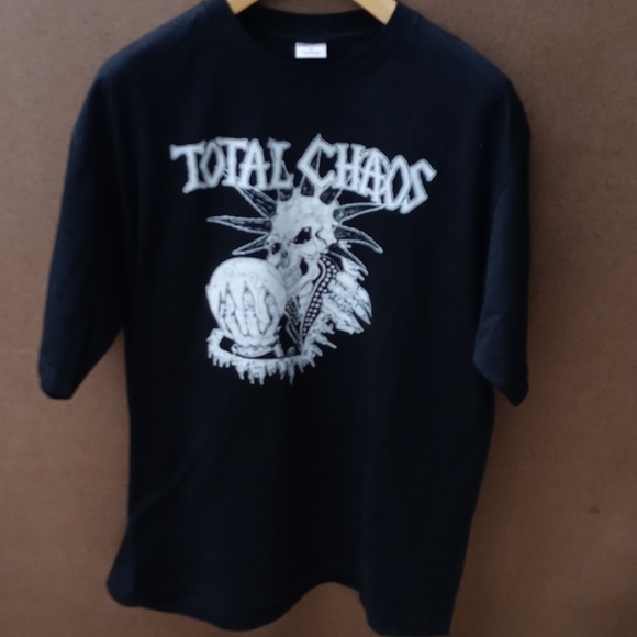 Total Chaos punk invasion - Picture 1 of 3